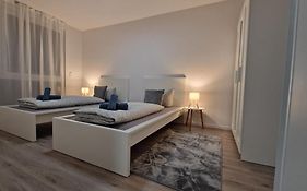 Modern Living Apartment with Sunset Terrace - Lift - Smart TV - XXL Terrasse